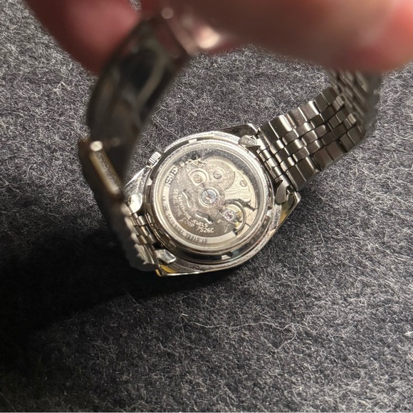 Seiko 5 Automatic Watch - Picture 4 of 5